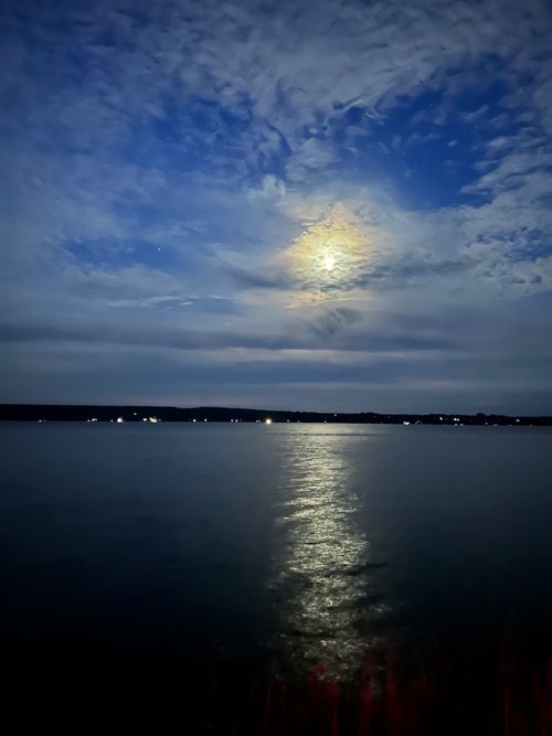 Picture of Moon Over Colpoys